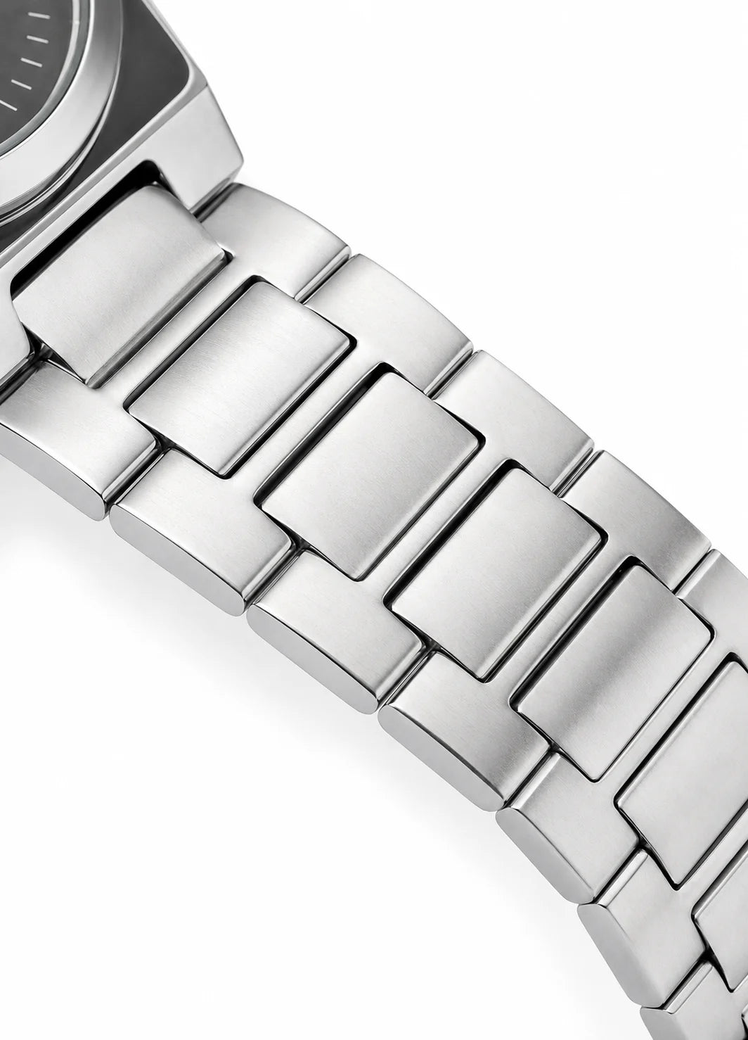 Close-up of Diamond Blue DB-013 silver stainless steel bracelet with polished and brushed metal links.