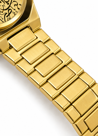 Close-up of Diamond Blue DB-017 gold-tone stainless steel bracelet with integrated metal links.